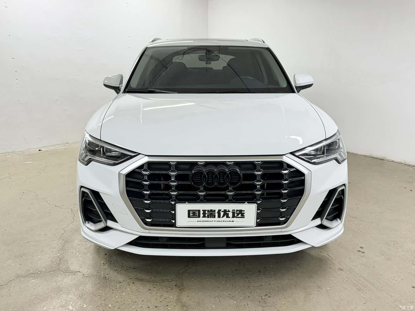 Audi Q3, 2022 2