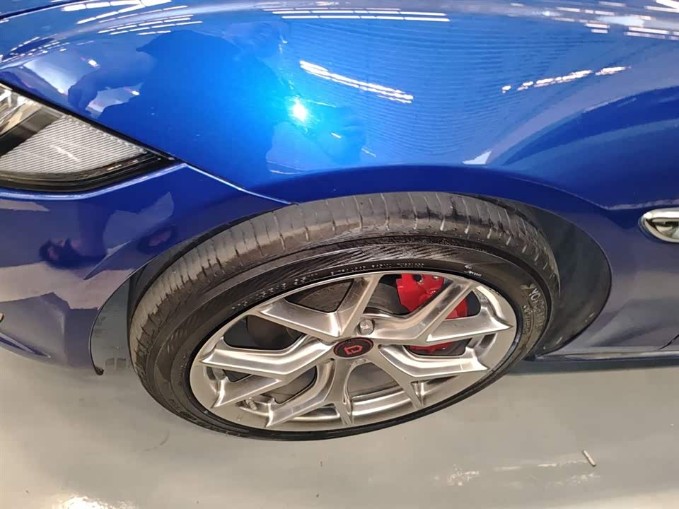 Jaguar XEL Jaguar XEL