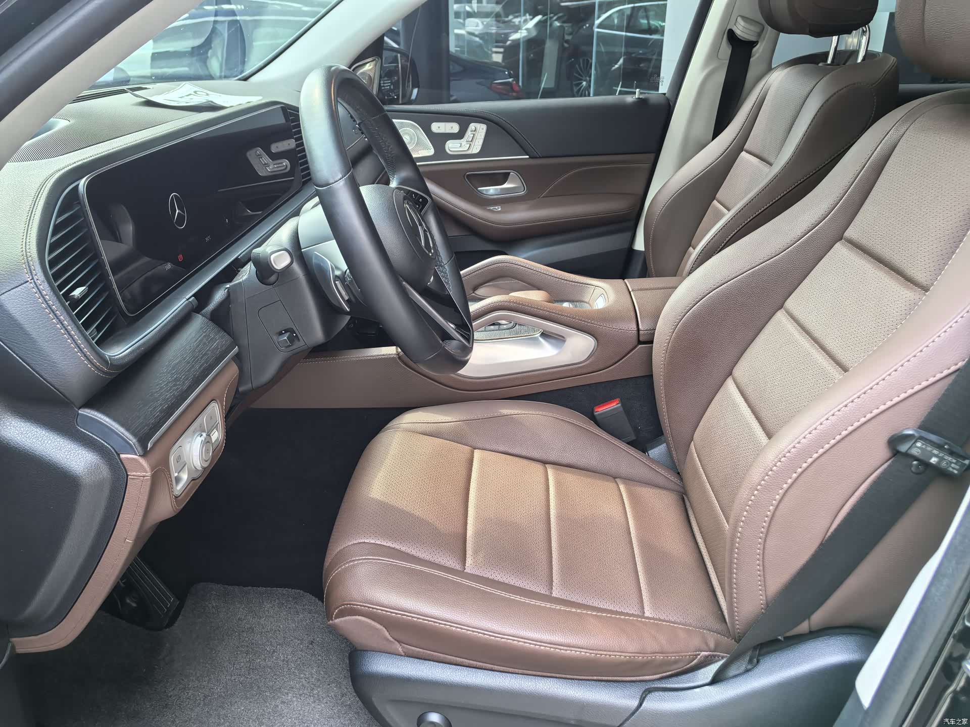 Mercedes-Benz GLE, 2023 11