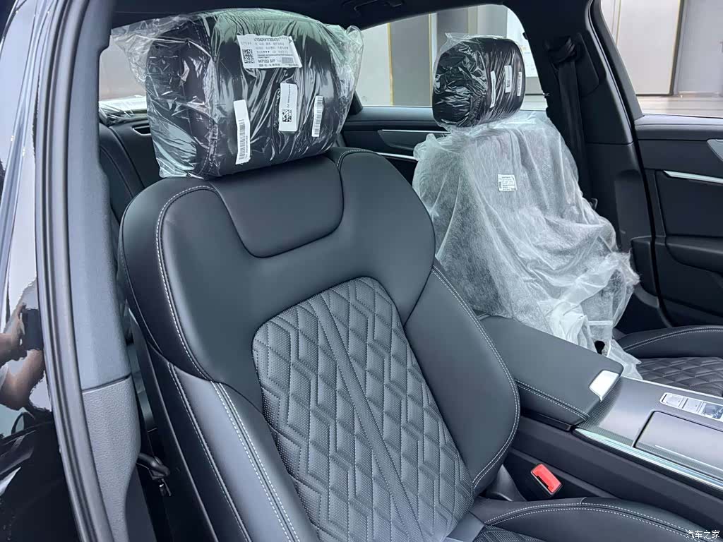 Audi A6L, 2026 30