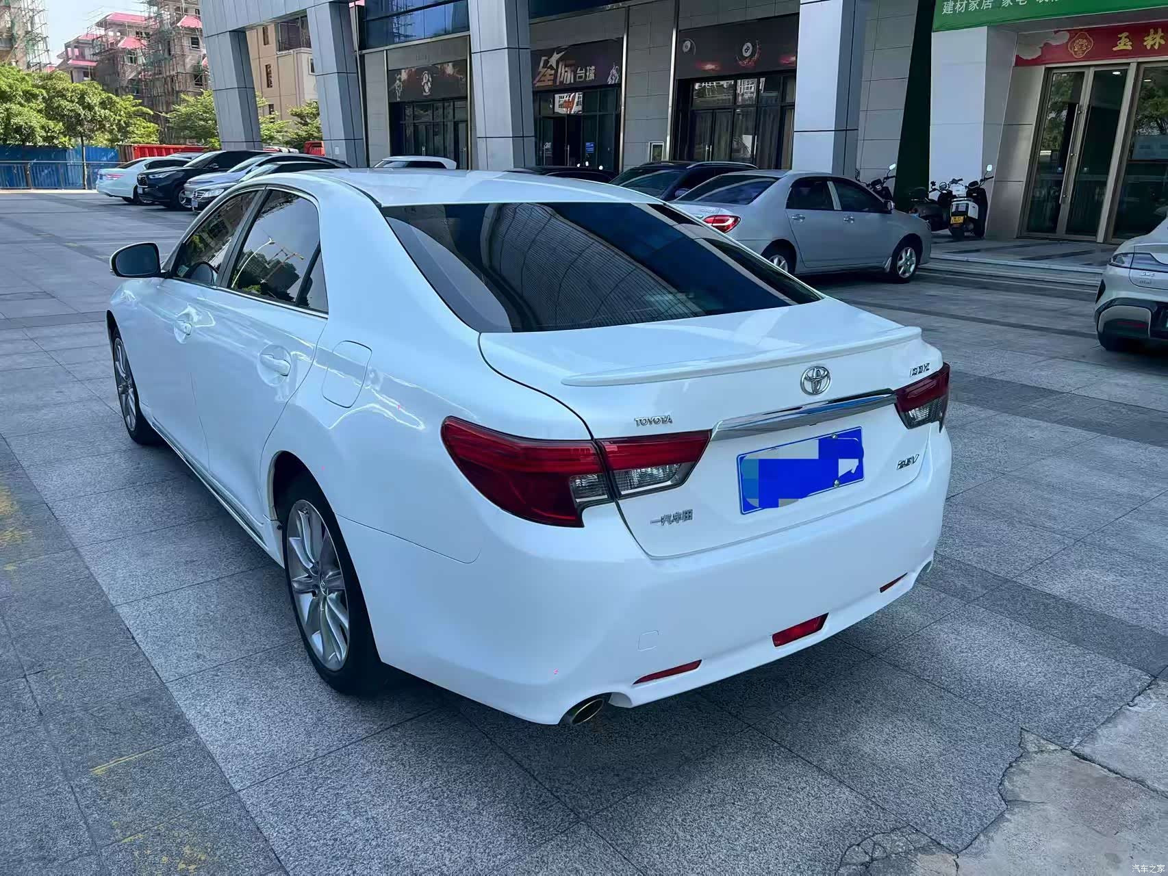 Toyota 2.5V, 2015 все фото
