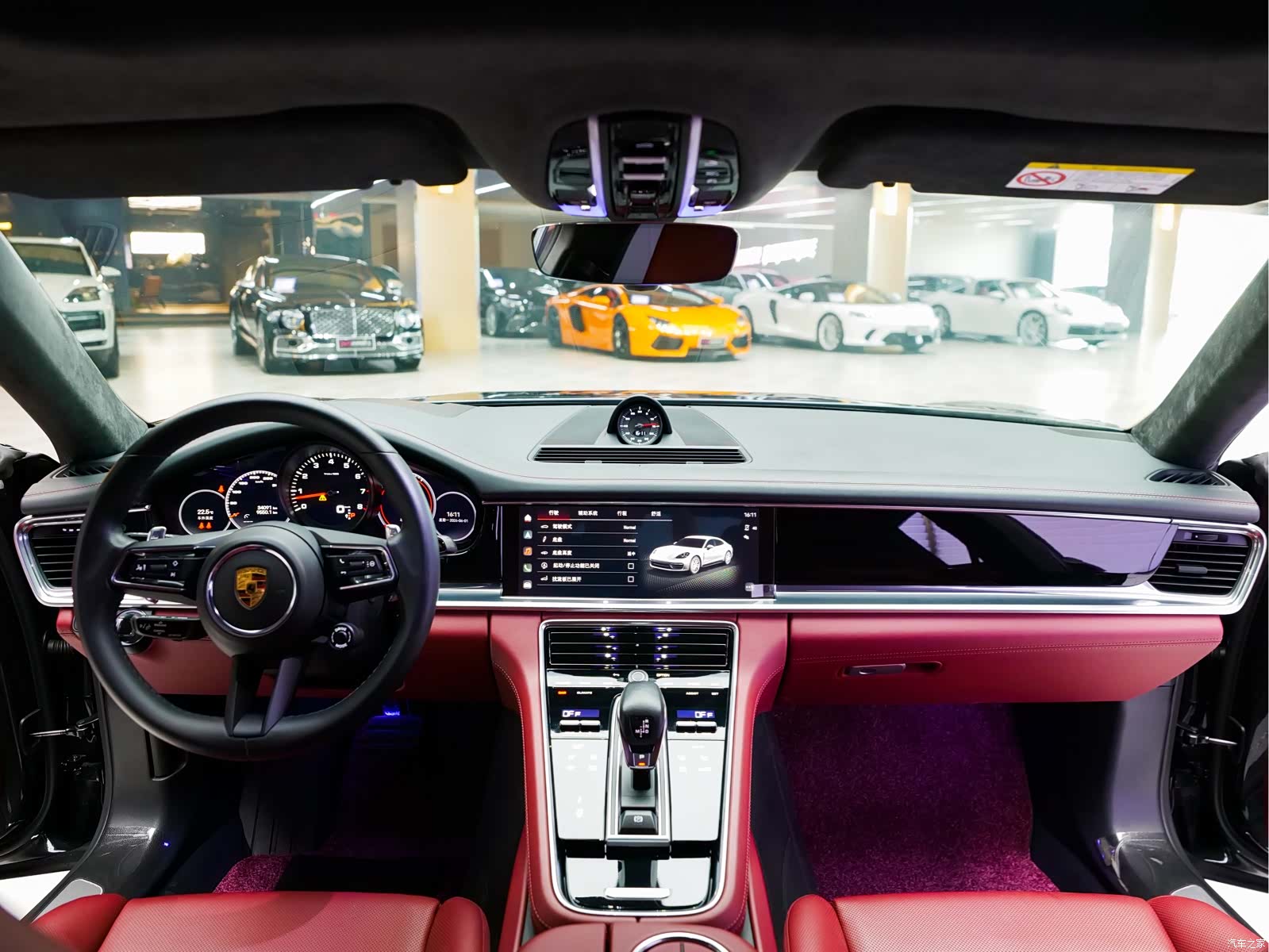 Porsche Panamera, 2023 11