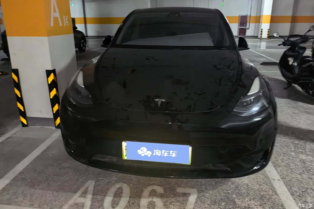 Tesla Model Y, 2023 2