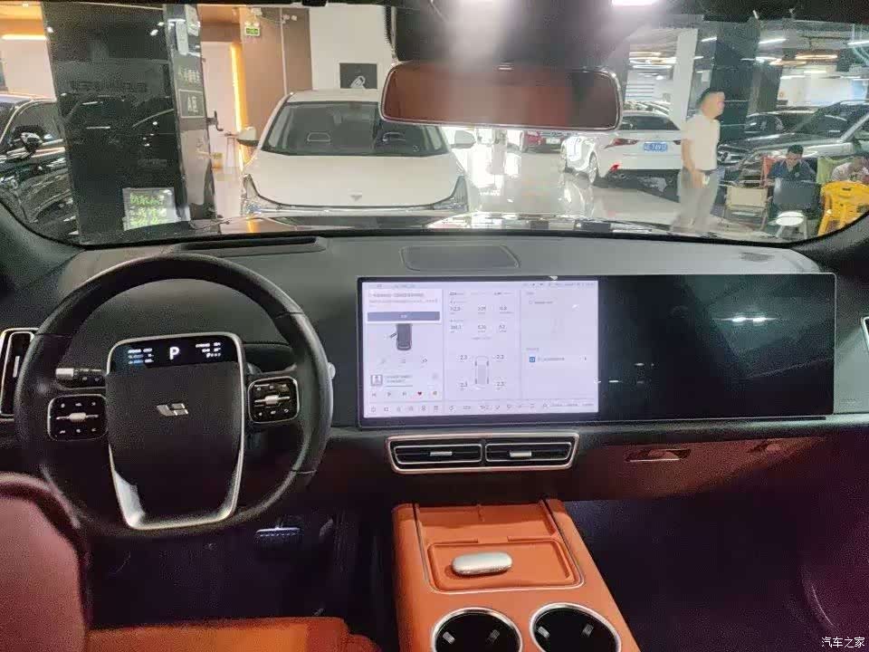 Li Auto L8, 2024 3