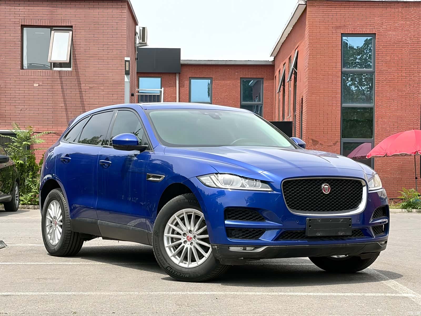 Jaguar F-PACE, 2018 2
