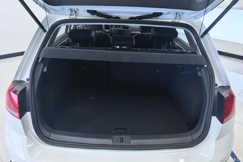 Volkswagen Golf, 2018 4