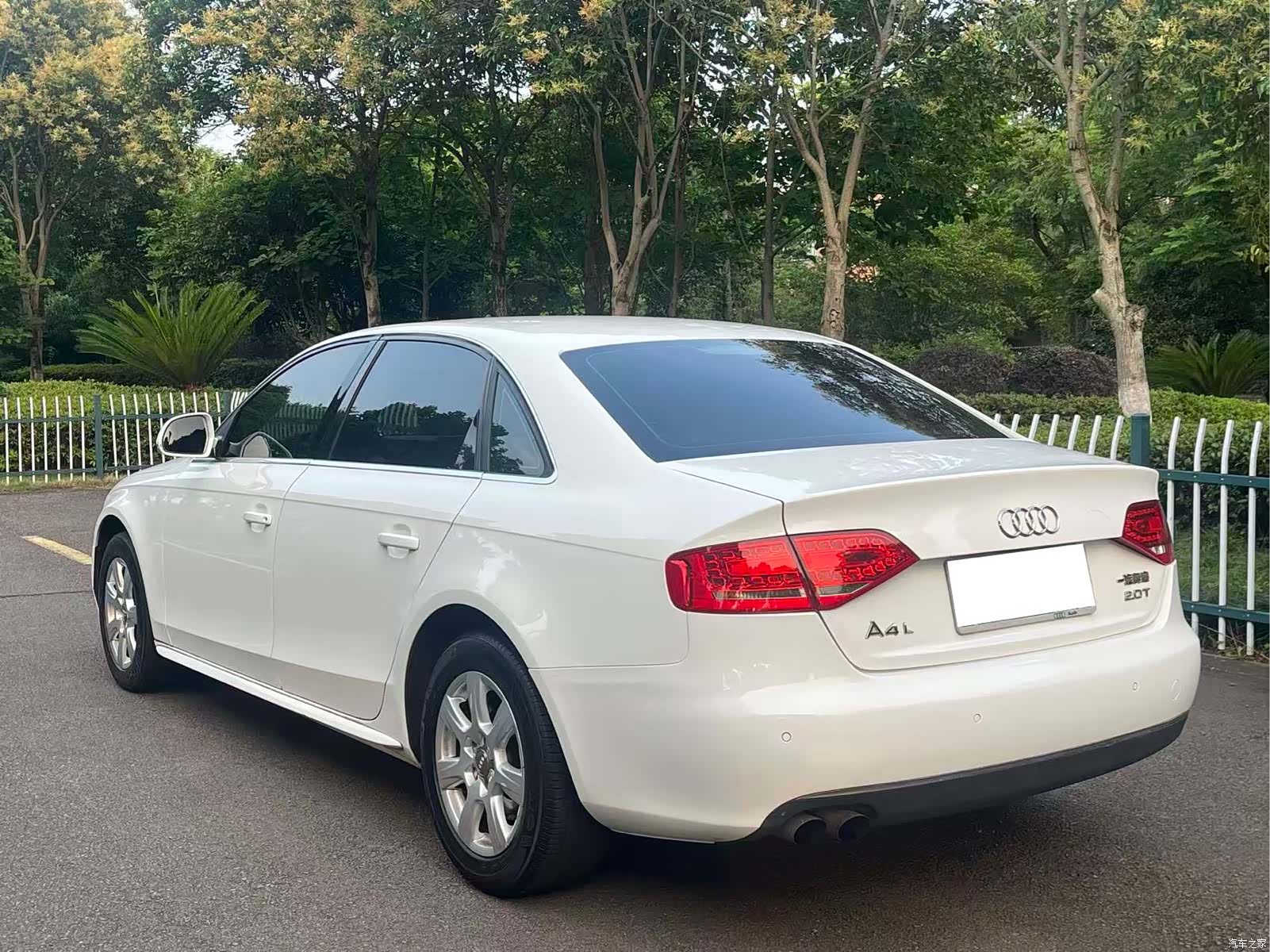 Audi A4L, 2011 9
