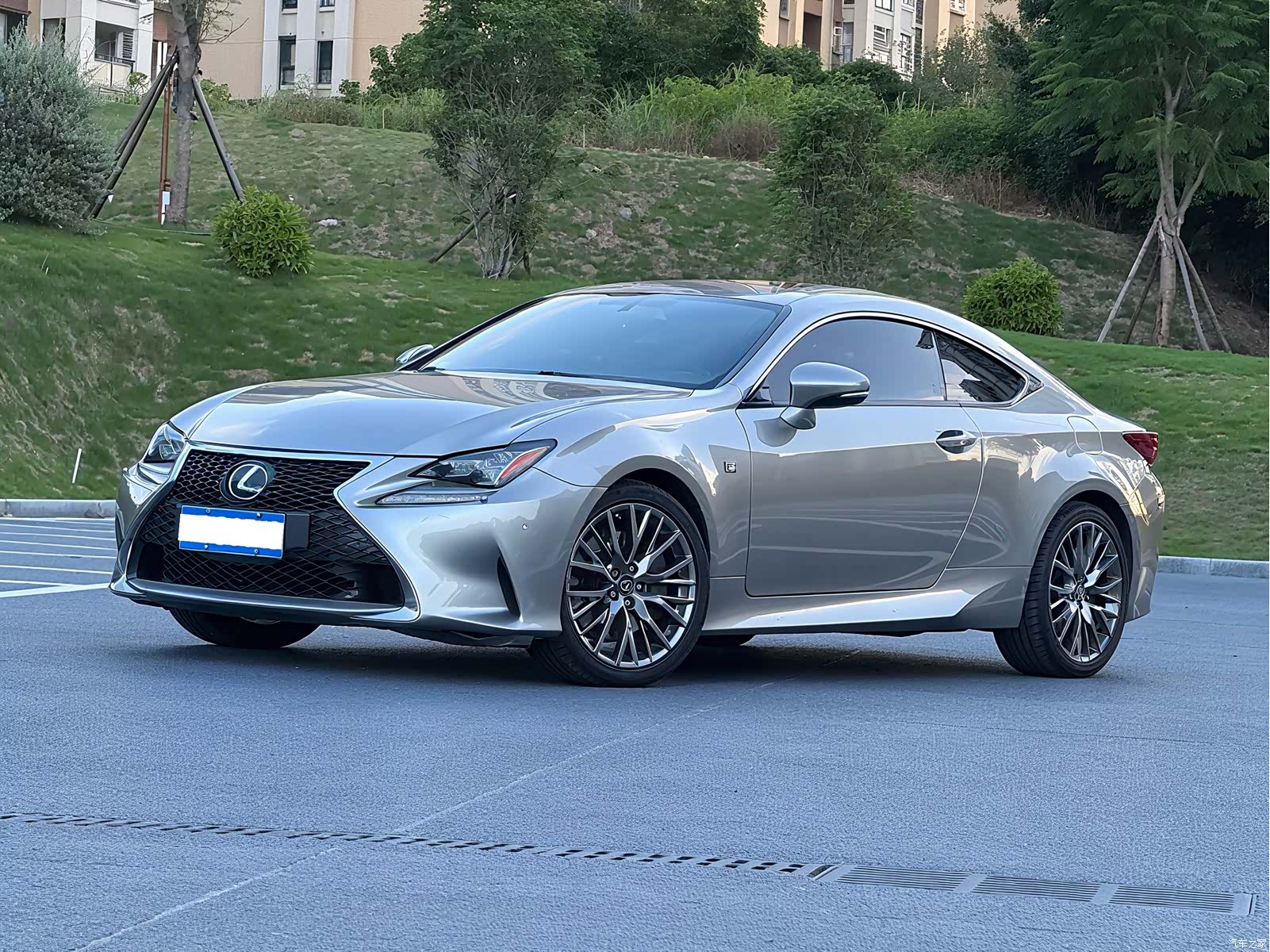 Lexus RC