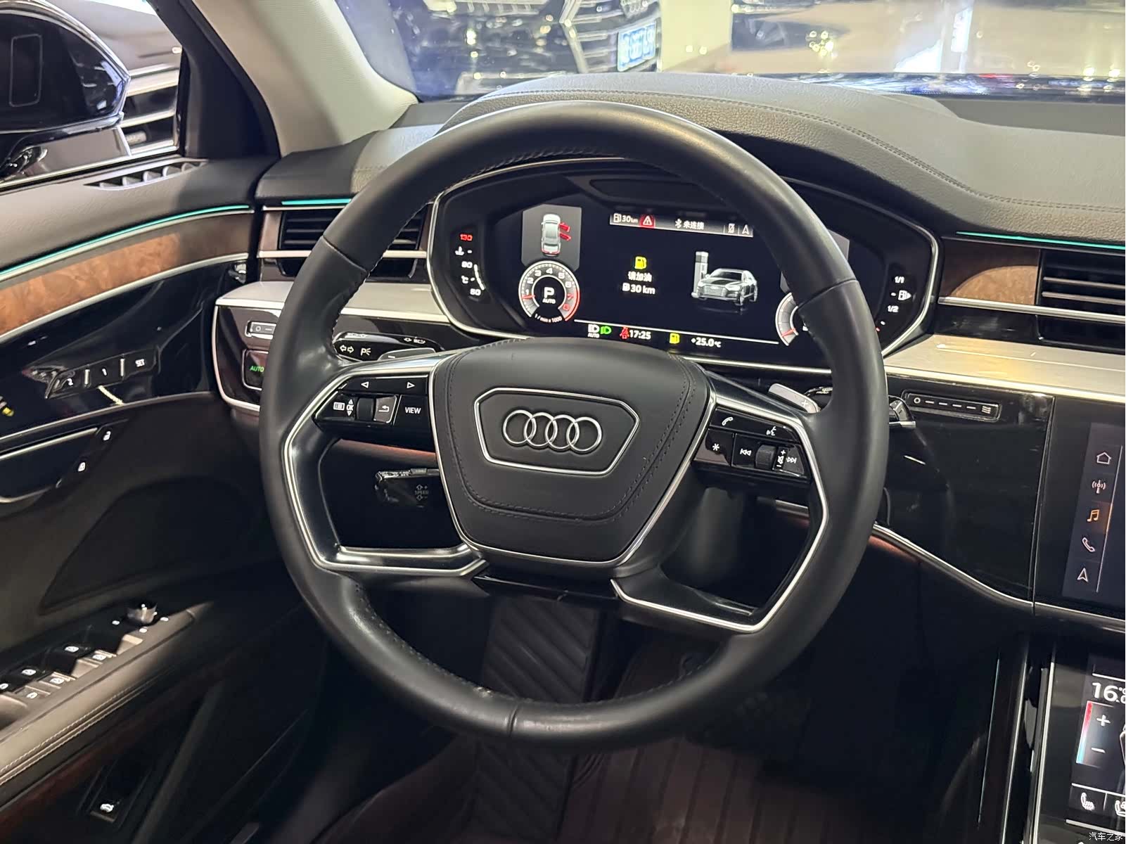 Audi A8L, 2020 все фото