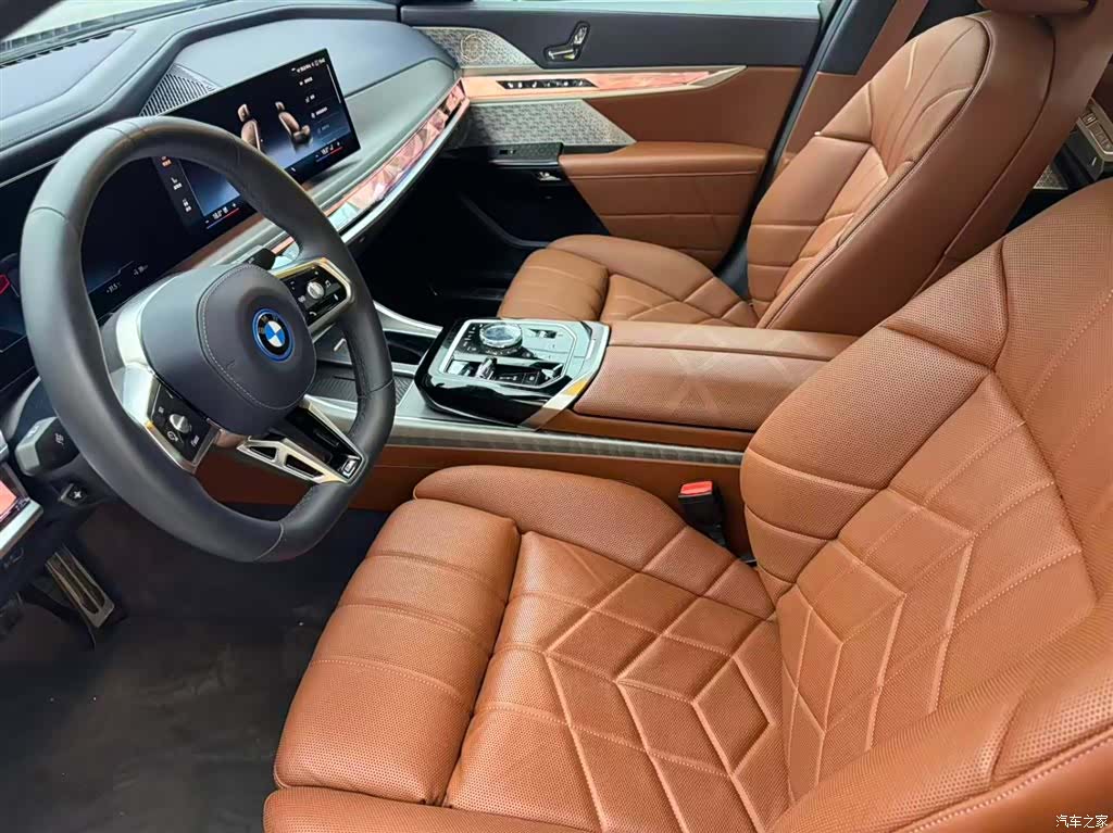 BMW i7, 2023 8