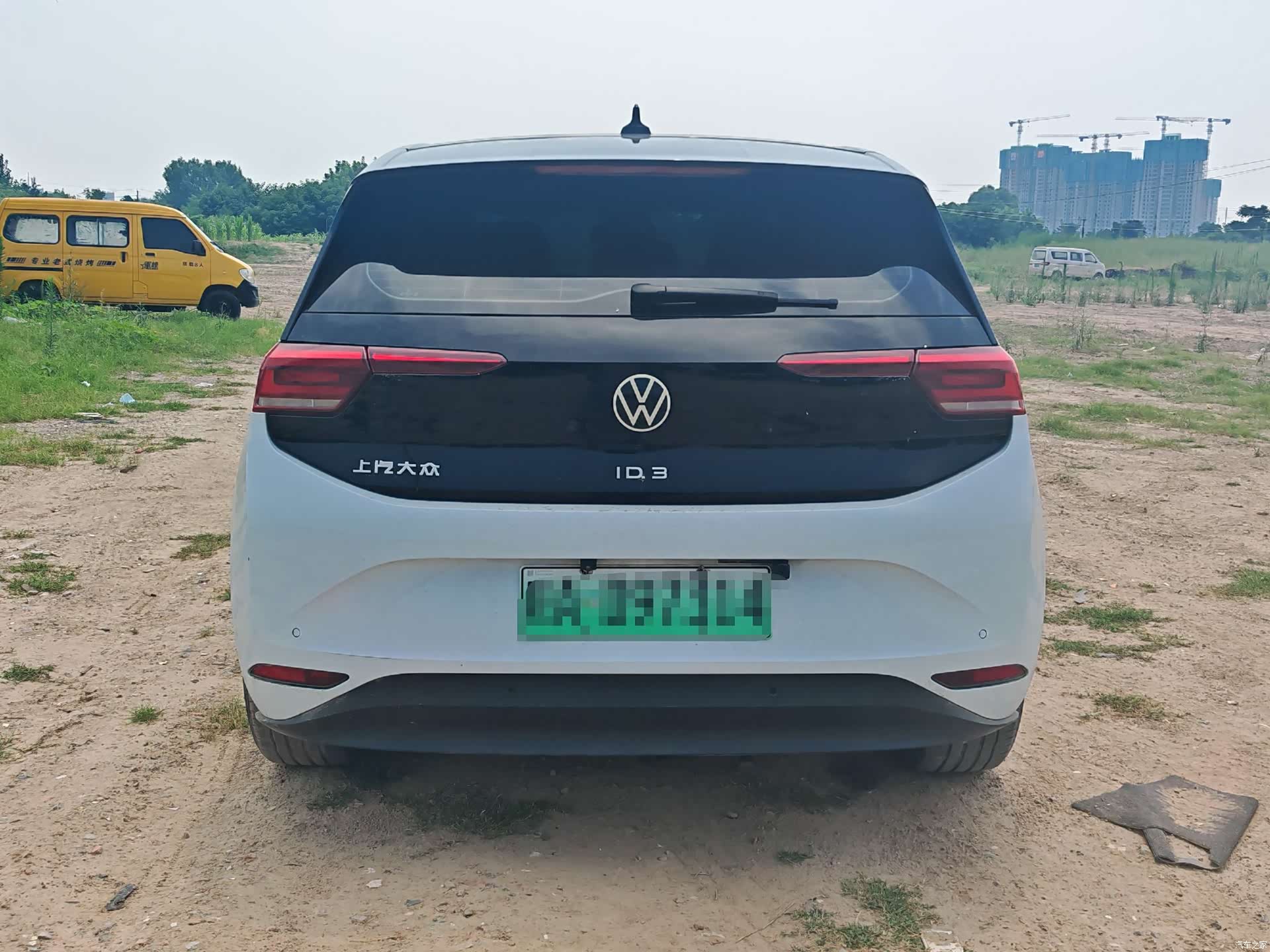 Volkswagen ID.3, 2023 все фото