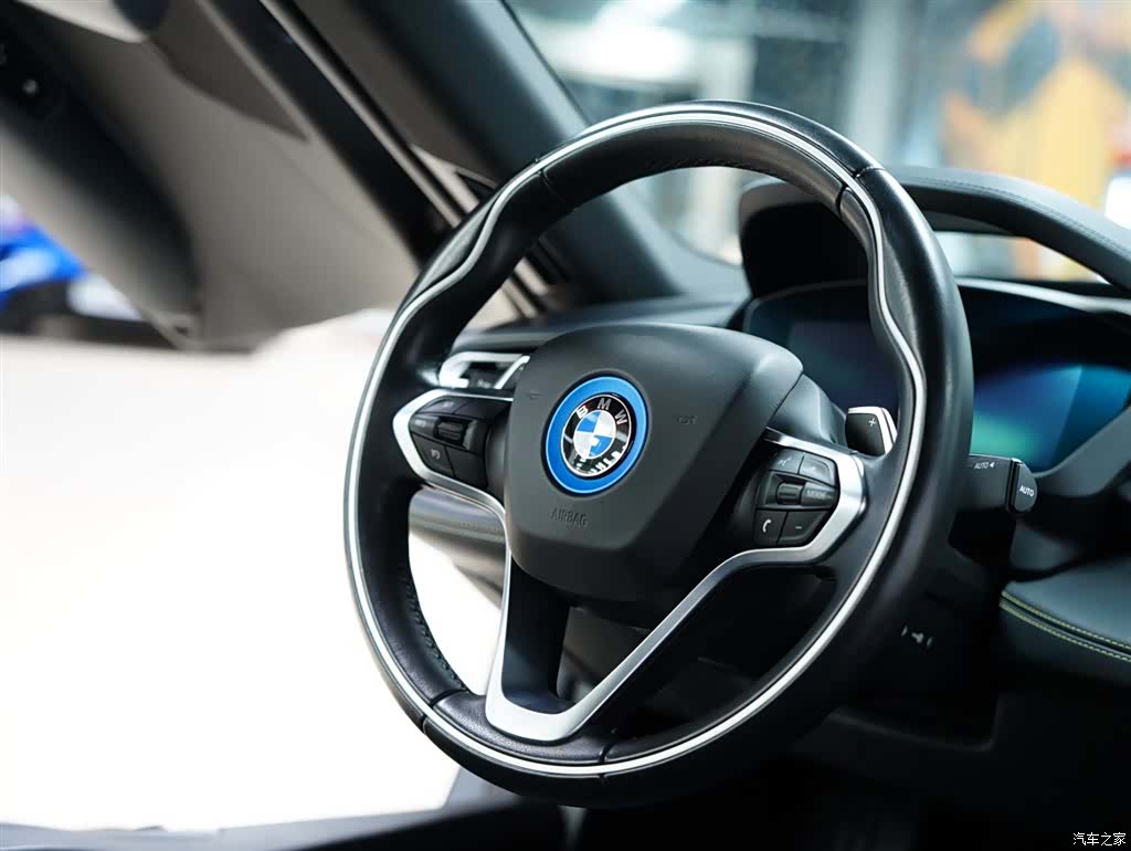 BMW i8, 2017 40