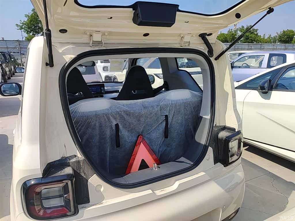 Geely Panda, 2026 19