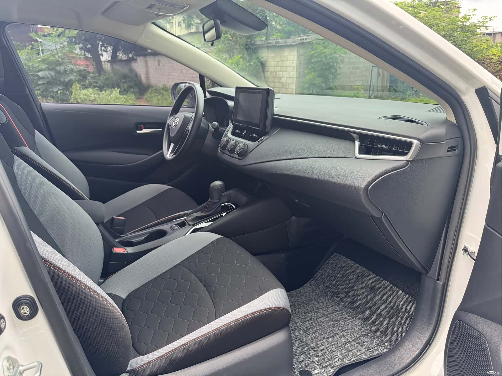 Toyota Corolla, 2024 8