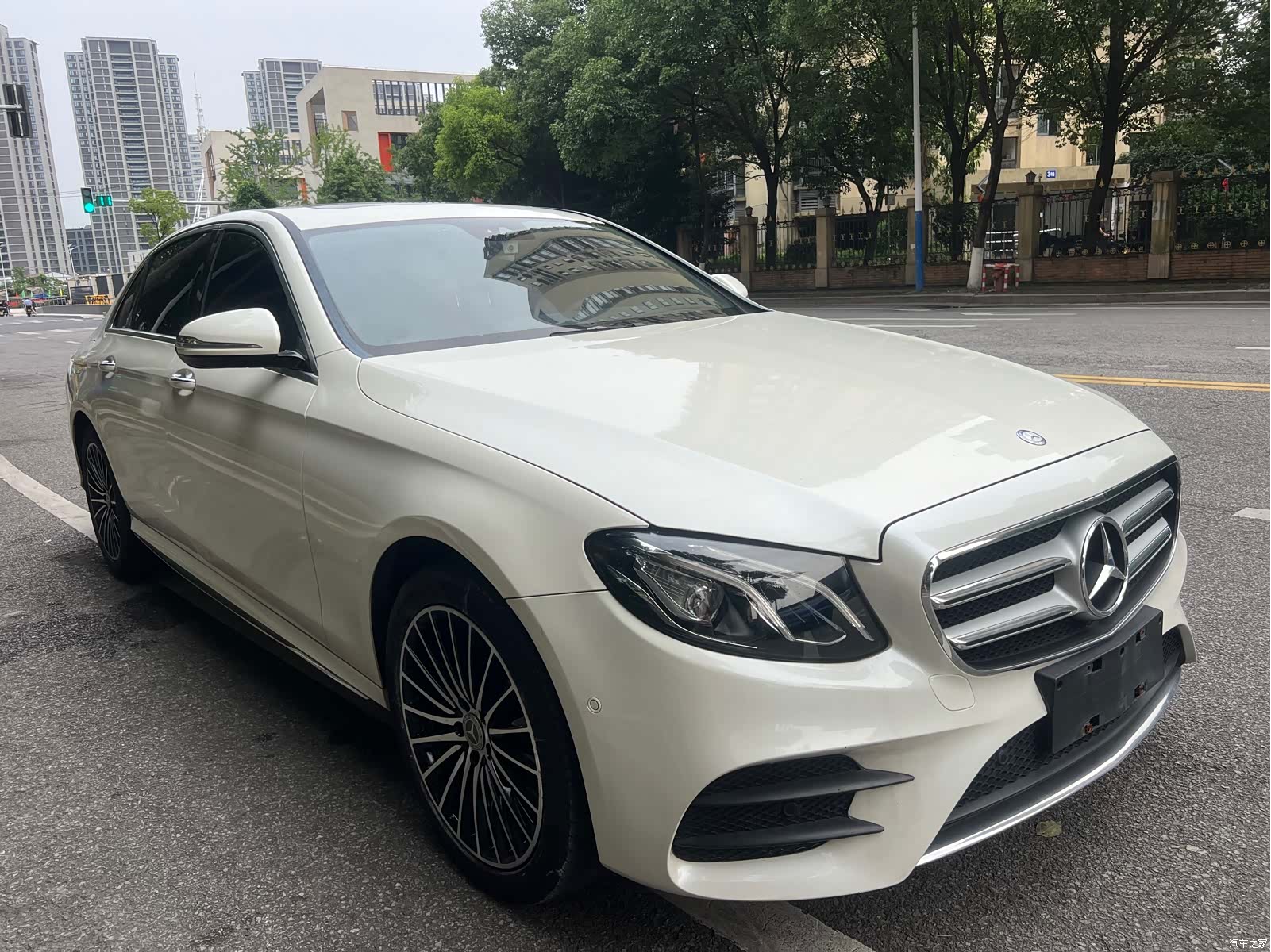 Mercedes-Benz E-Class, 2017 3