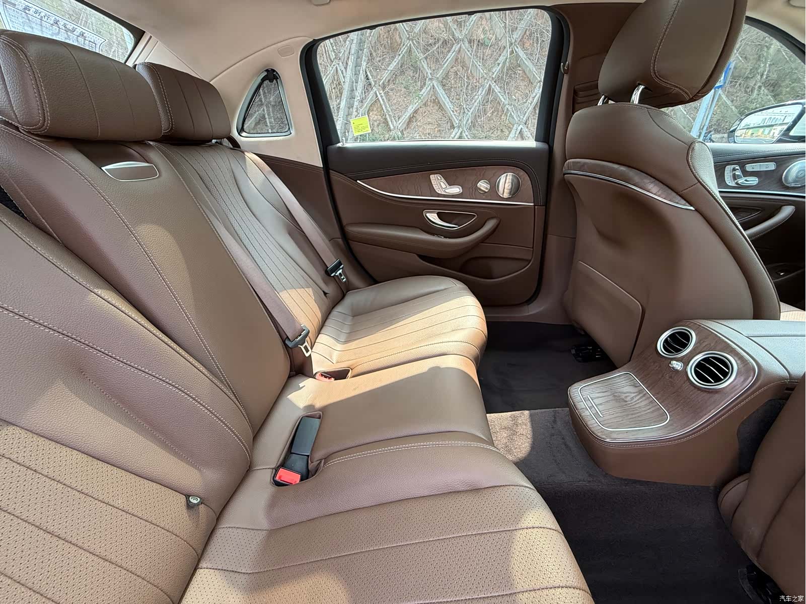 Mercedes-Benz E-Class, 2021 16