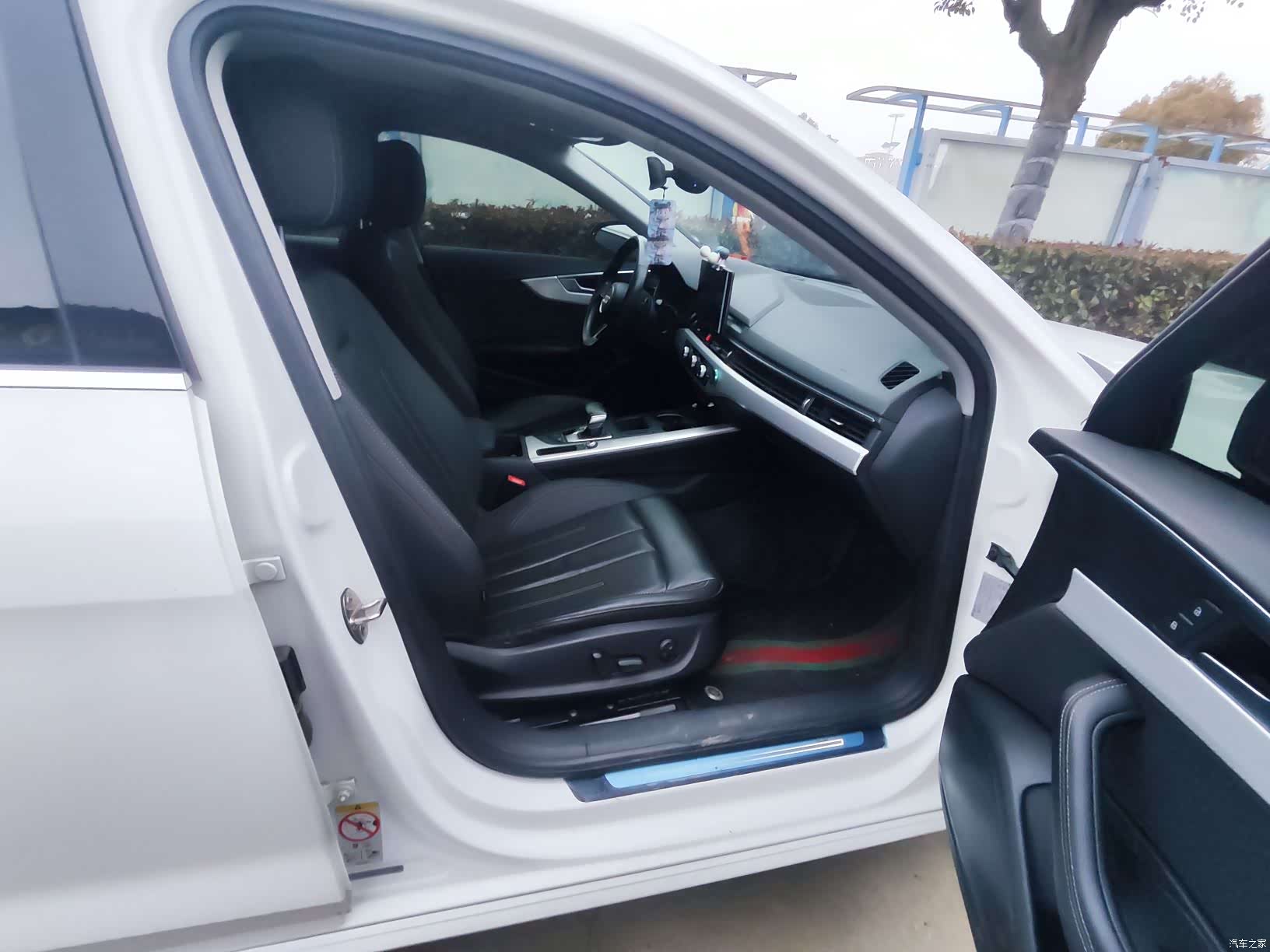 Audi A4L, 2021 8