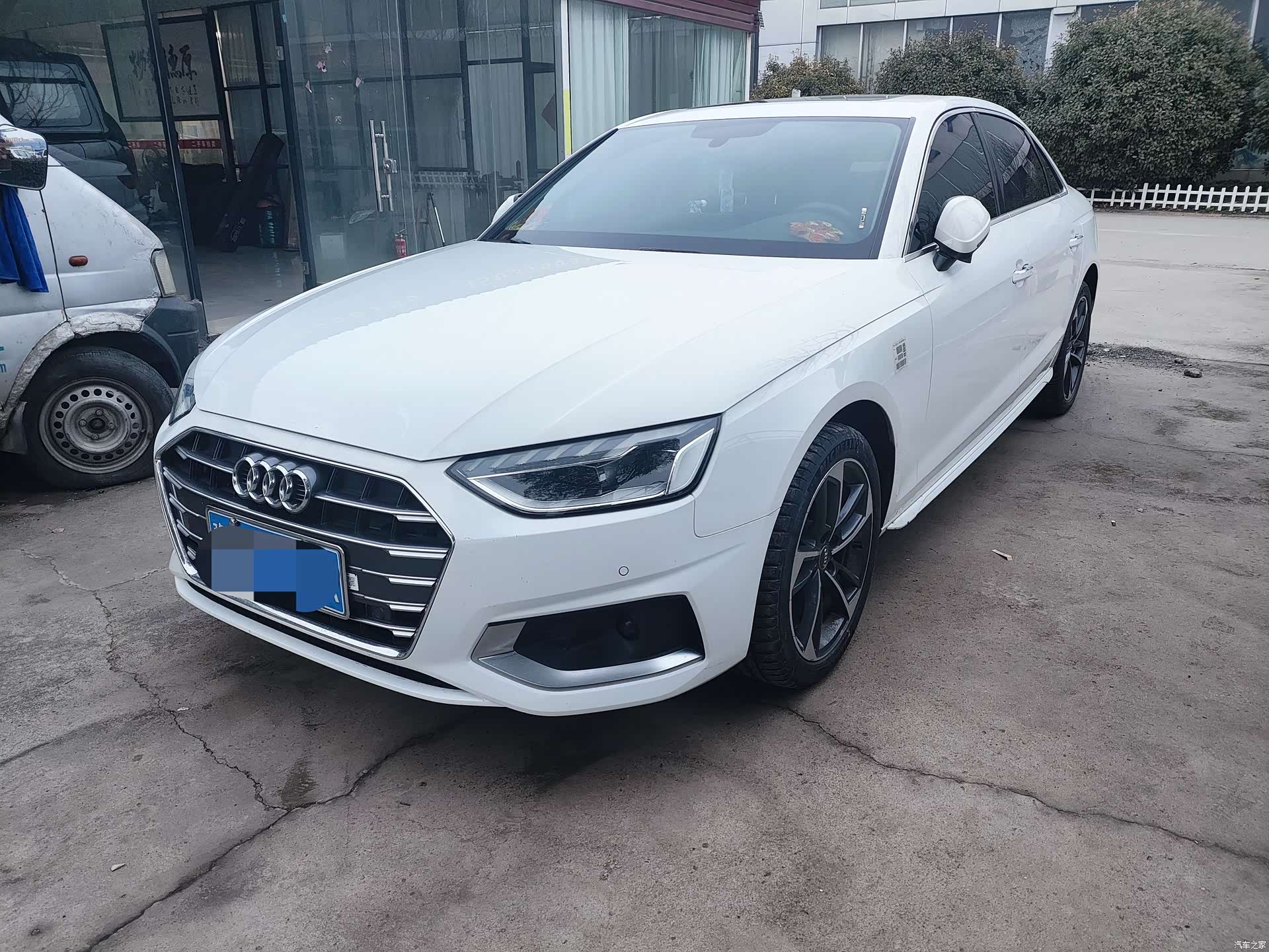 Audi A4L, 2021 1