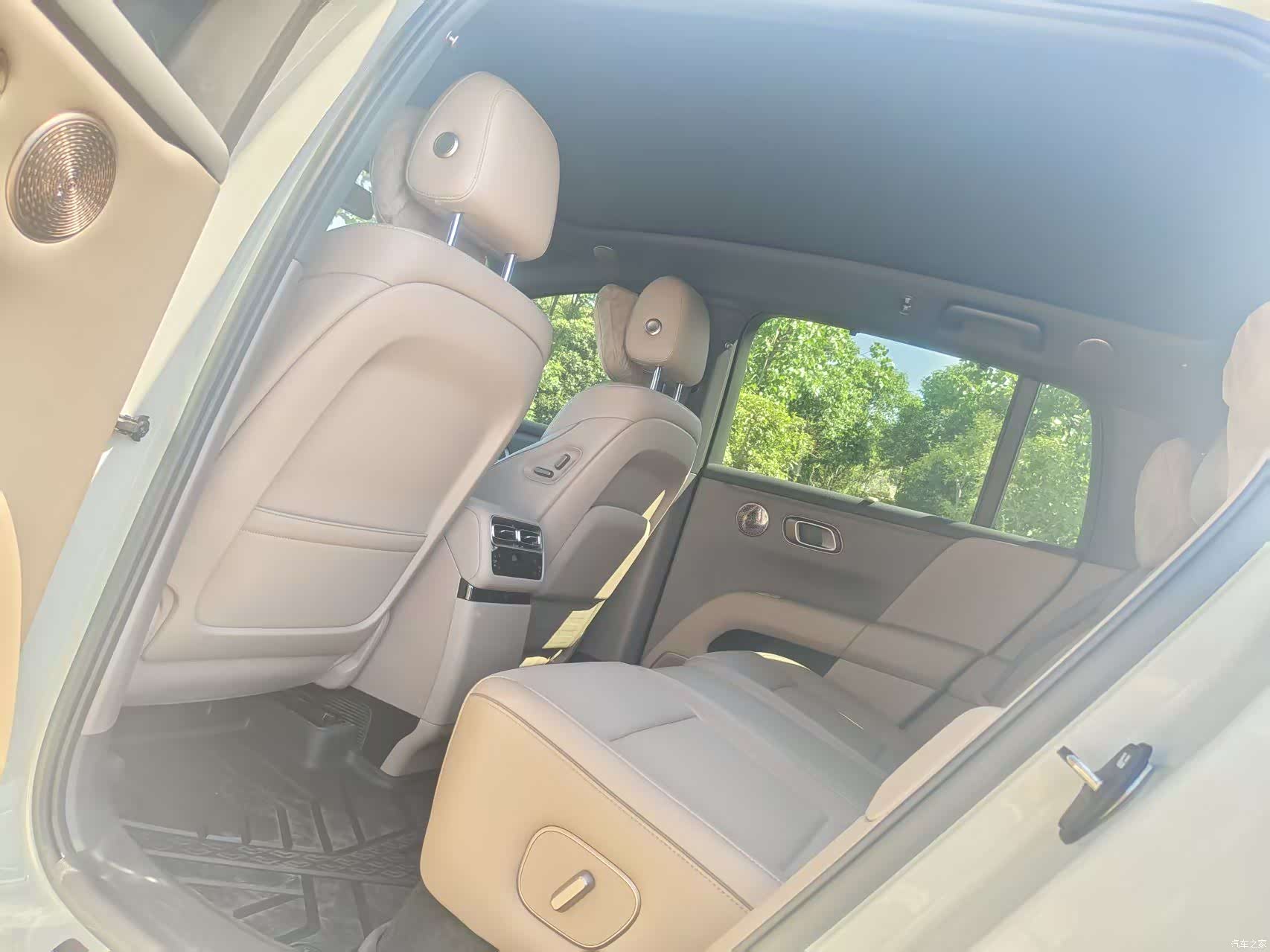 Li Auto i6, 2025 13