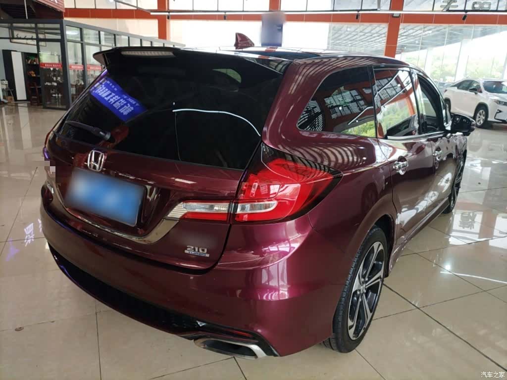 Honda Jade, 2018 все фото