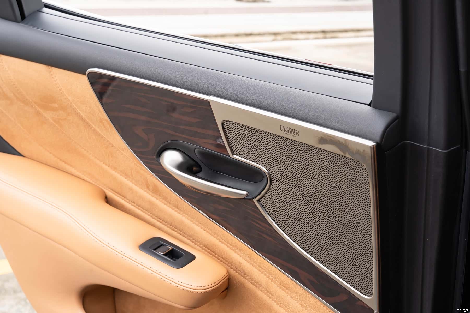 Lexus LS, 2021 18