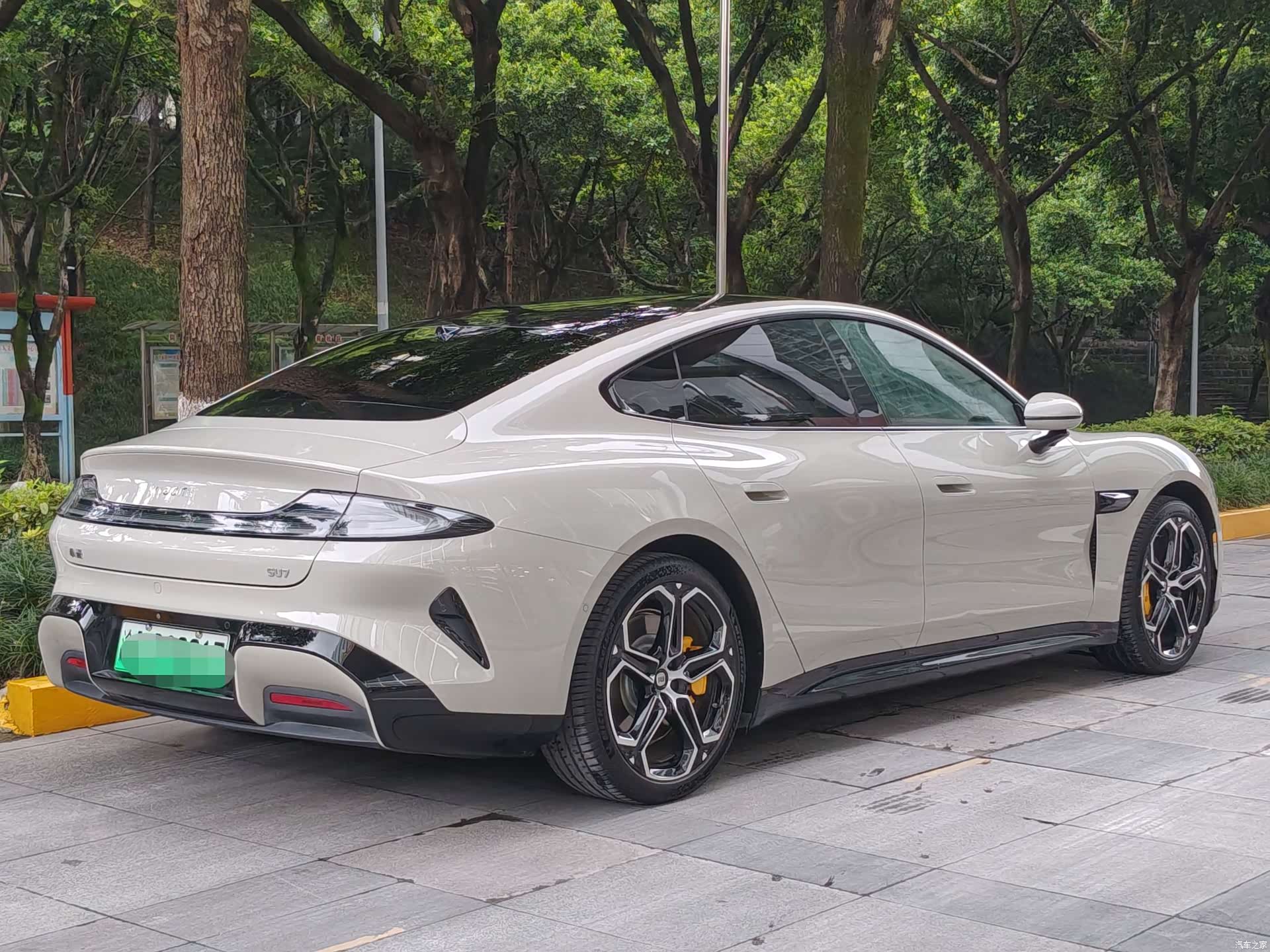 Xiaomi SU7, 2025 7