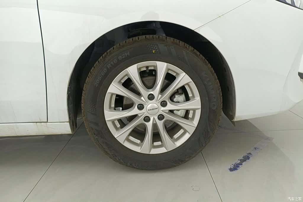 Roewe i5, 2025 6