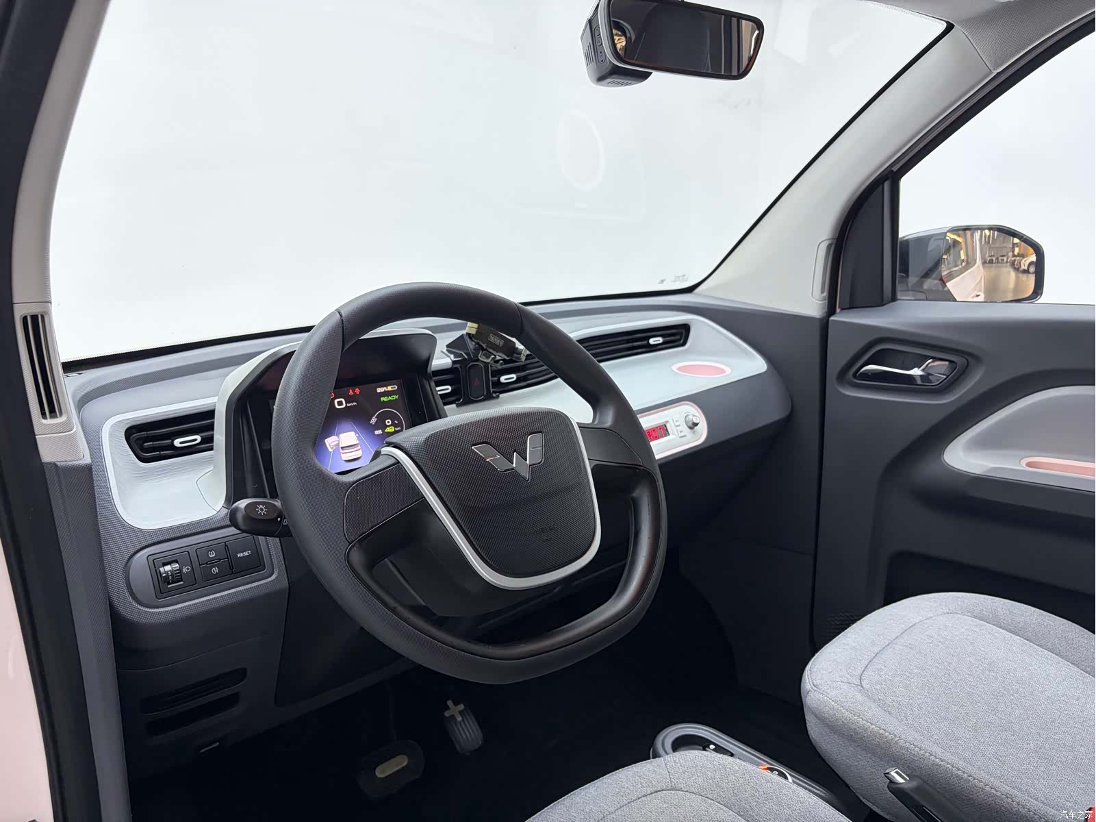 Wuling MINIEV, 2022 4