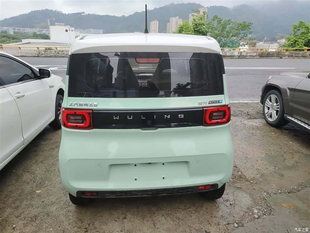 Wuling MINIEV, 2022 6