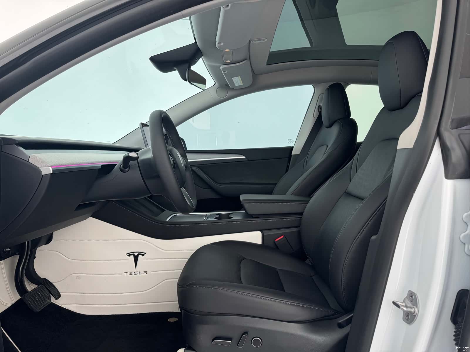 Tesla Model Y, 2024 7