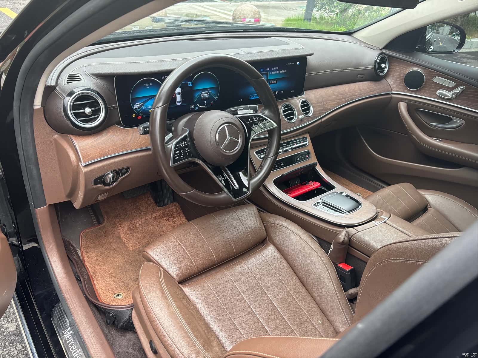 Mercedes-Benz E-Class, 2022 6