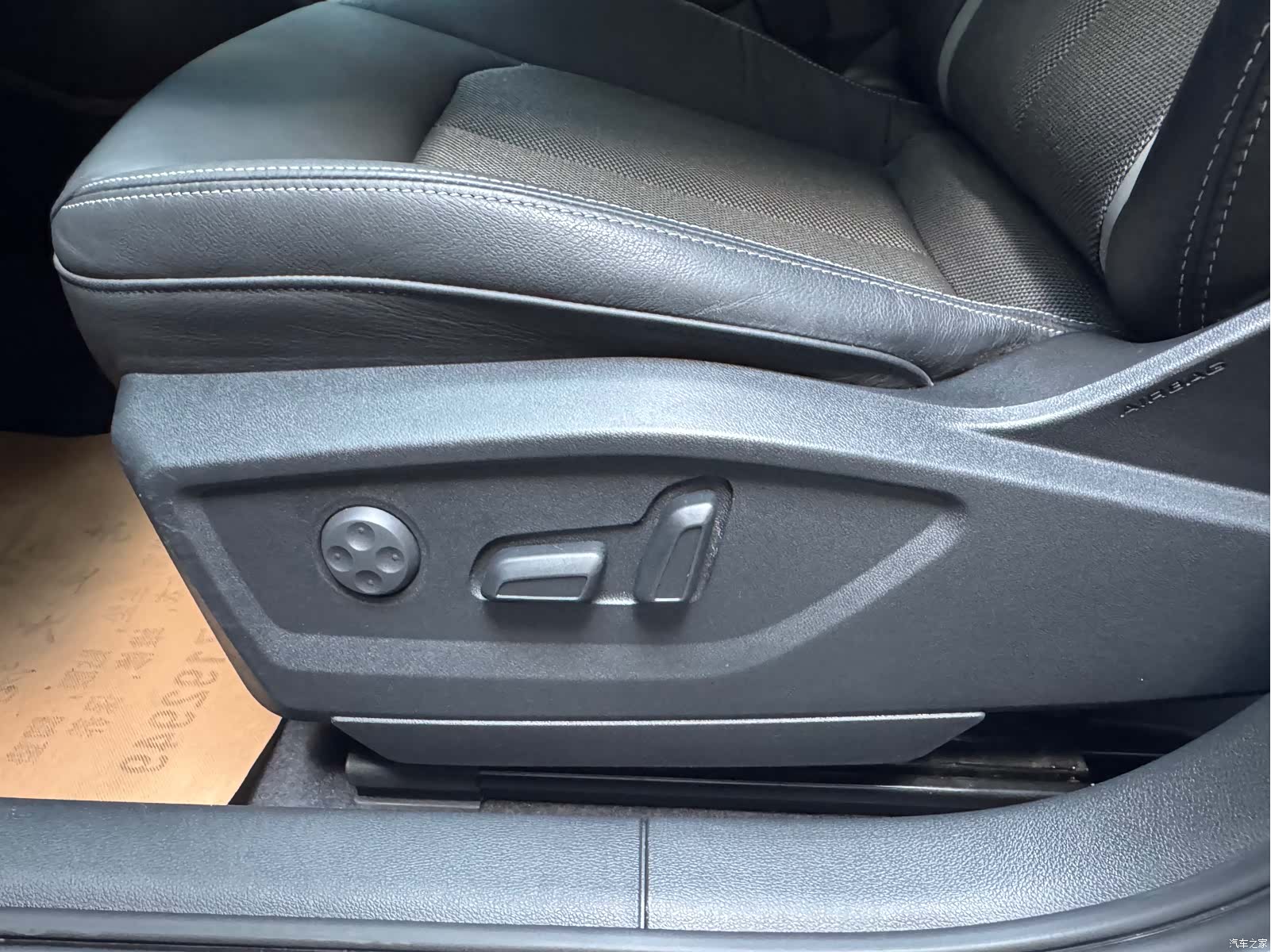 Audi Q2L, 2021 12