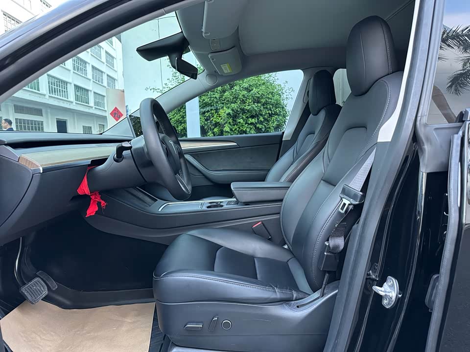 Tesla Model Y Tesla Model Y