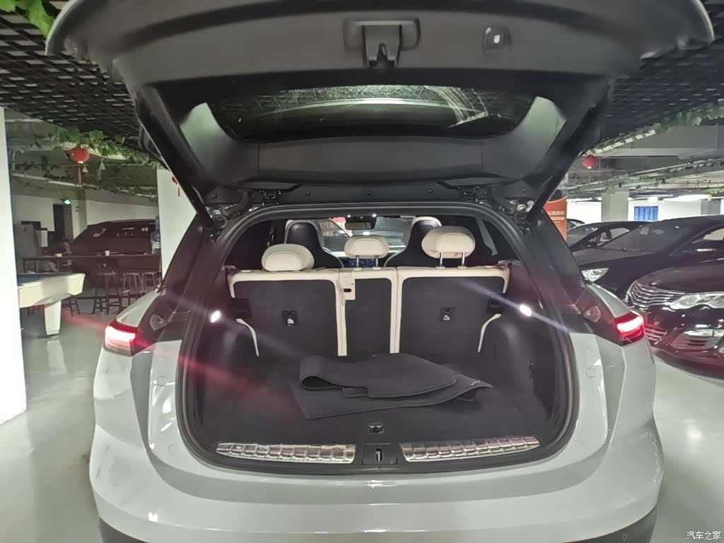 NIO ES6, 2024 19