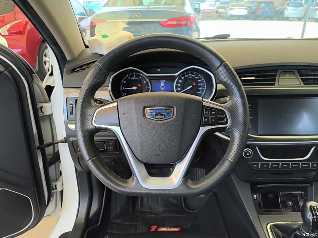 Geely Emgrand, 2016 11