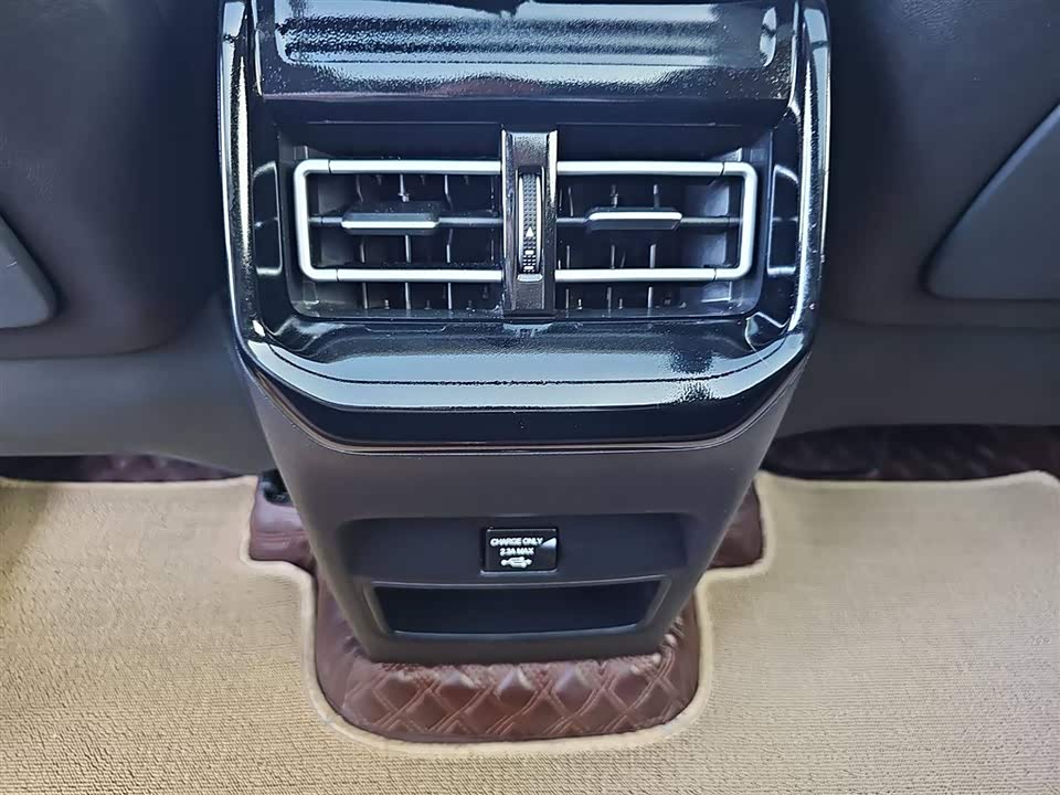 Forthing Popular T5 EVO Forthing Popular T5 EVO
