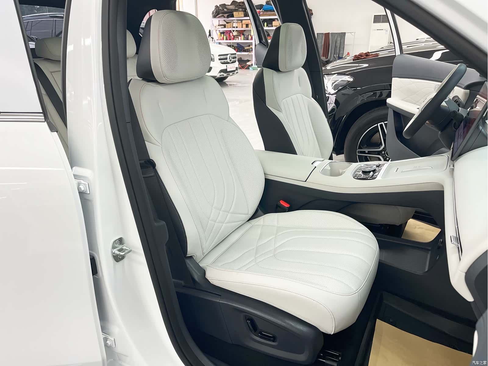 Geely 7, 2025 15