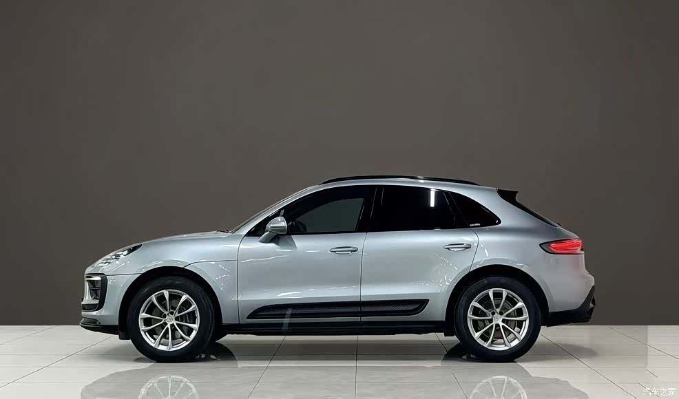 Porsche Macan, 2022 3