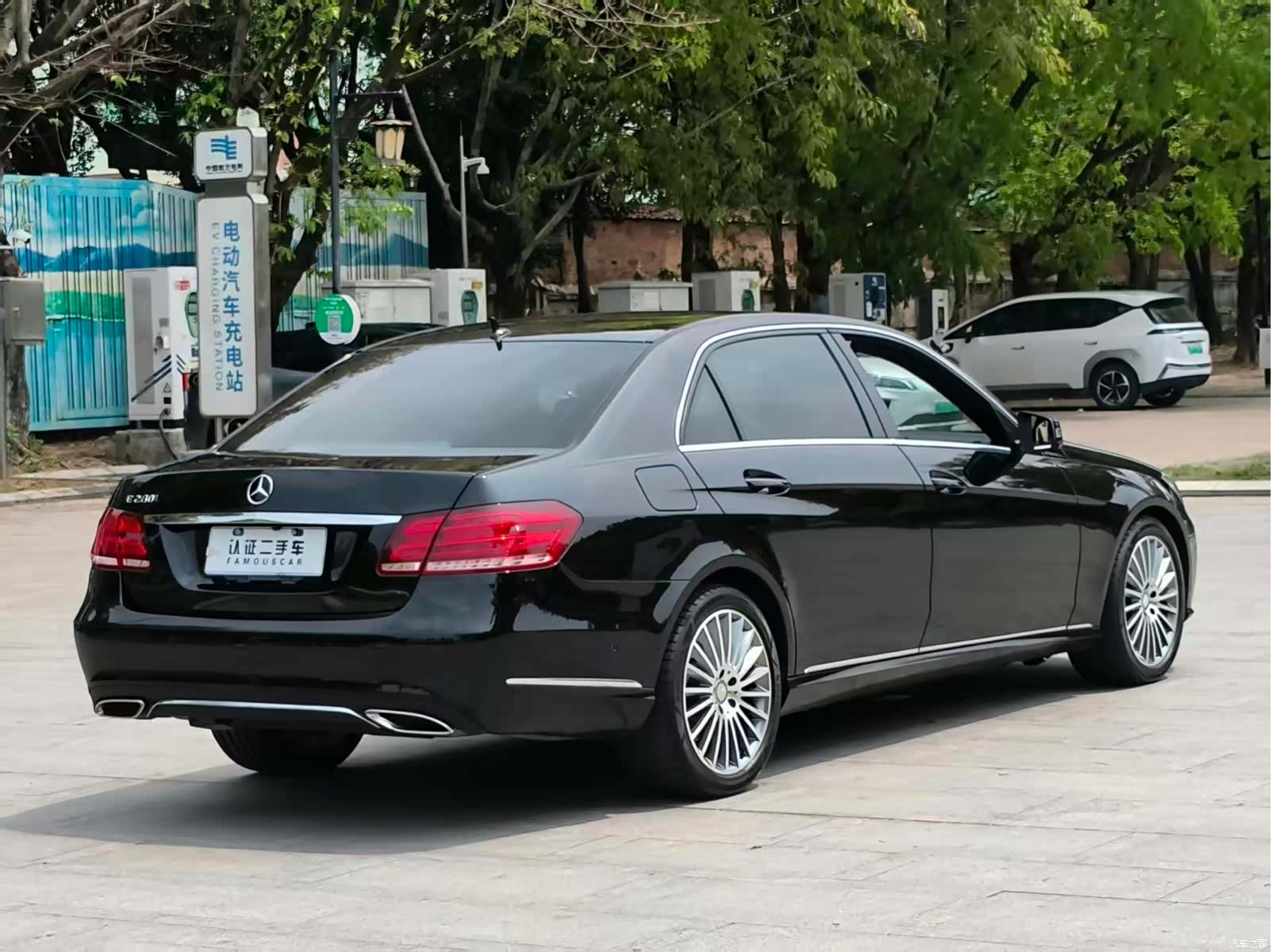 Mercedes-Benz E-Class, 2015 17