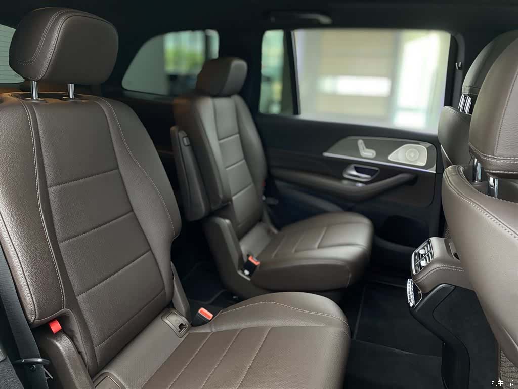Mercedes-Benz GLS, 2022 11