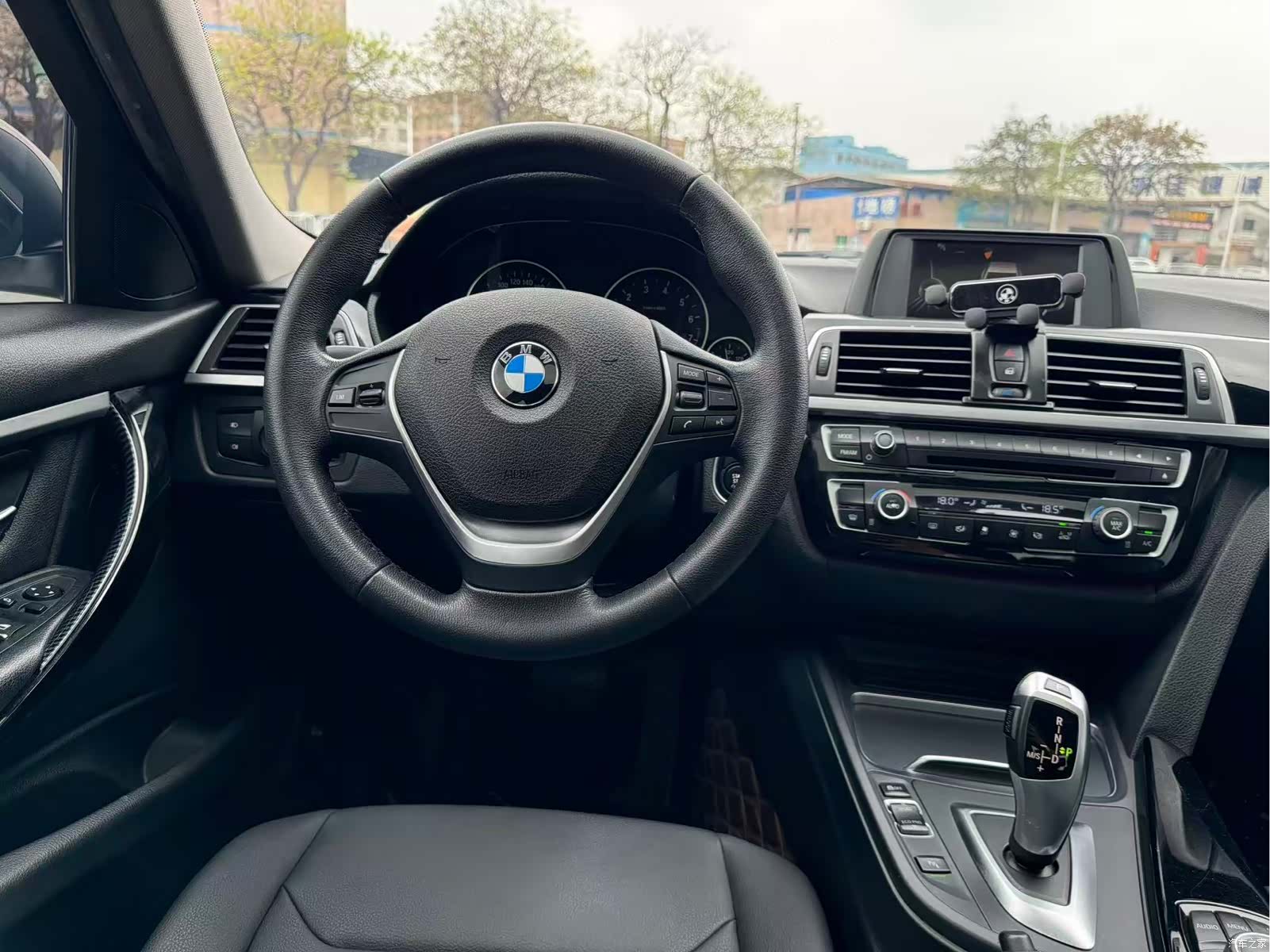 BMW 3 Series, 2017 14