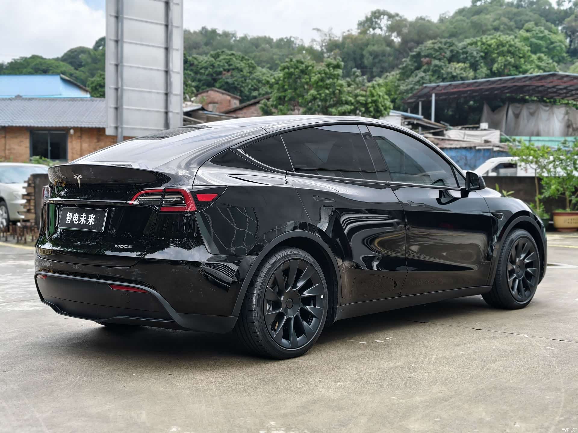 Tesla Model Y, 2022 2