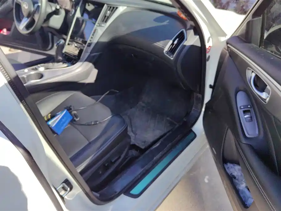 Infiniti Q50L Infiniti Q50L