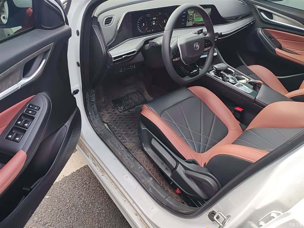 Changan Eado, 2025 16
