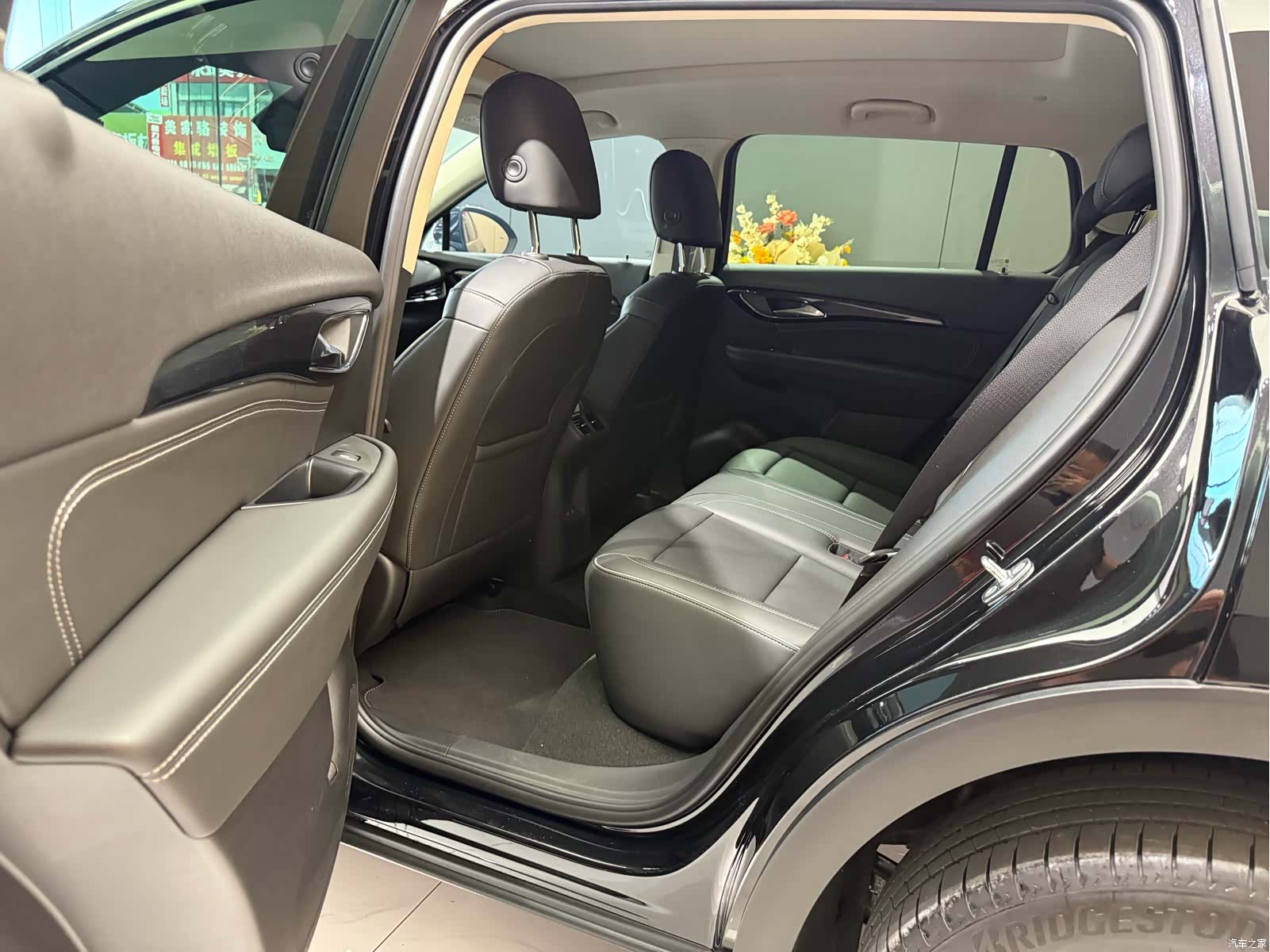 Buick Envision Plus, 2024 все фото