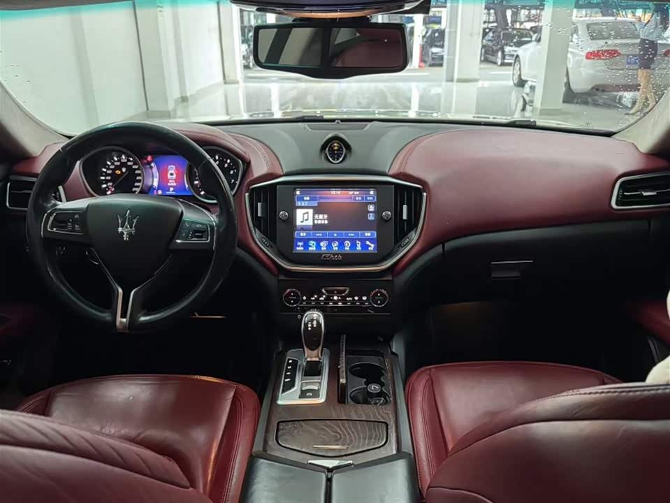 Maserati Ghibli Maserati Ghibli