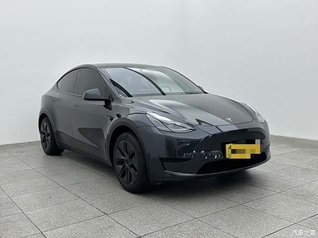 Tesla Model Y, 2024 3