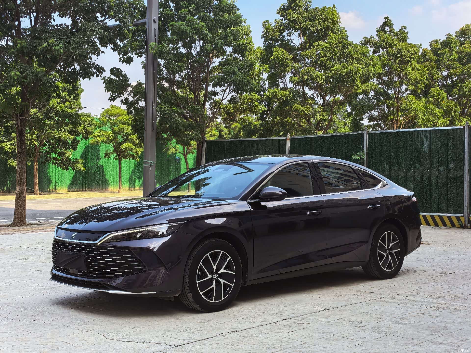 BYD Qin