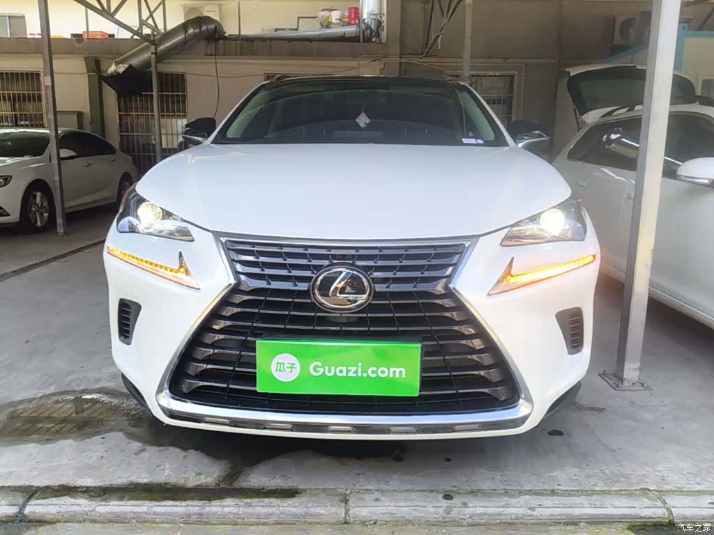 Lexus NX, 2018 3