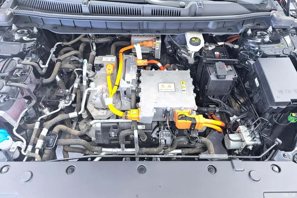 Hongqi QM5, 2024 10